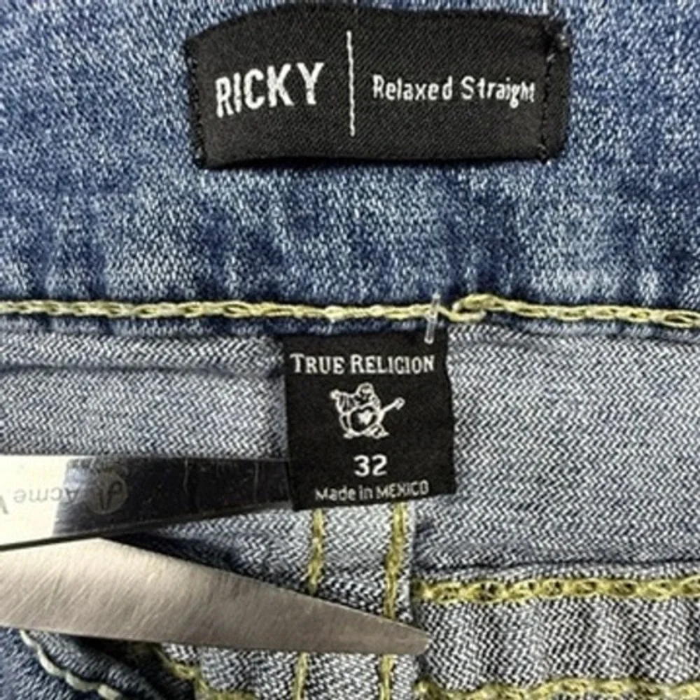 True Religion Ricky Relaxed Straight Big T Flap Pocket Jeans Light Wash 32